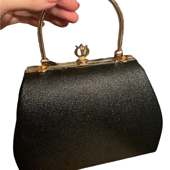 Vintage Black Clamshell Handbag with Gold Hardware - Picture 2 of 12